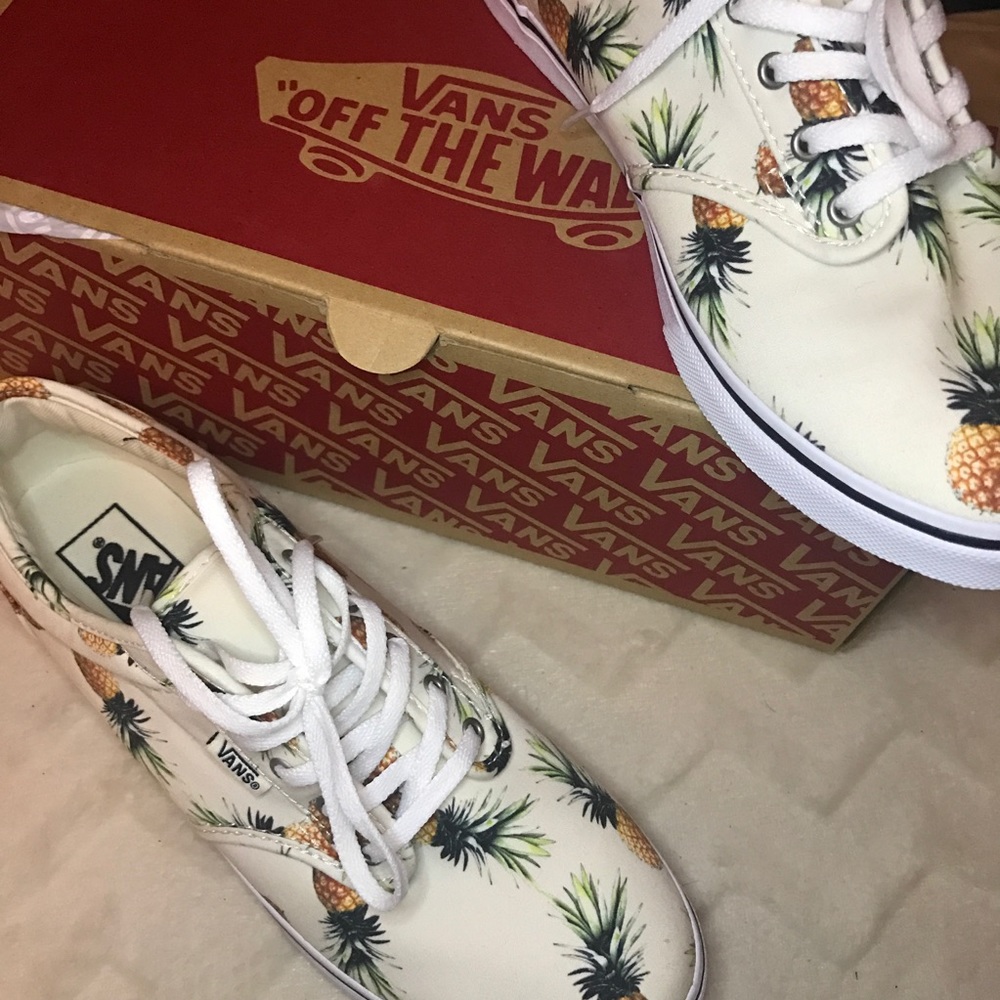 🌟 BRAND NEW PINEAPPLE VANS 🌟